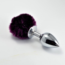 Plug Anal de Metal con Pompon Púrpura Talla L de Lovetoy | VibraZon