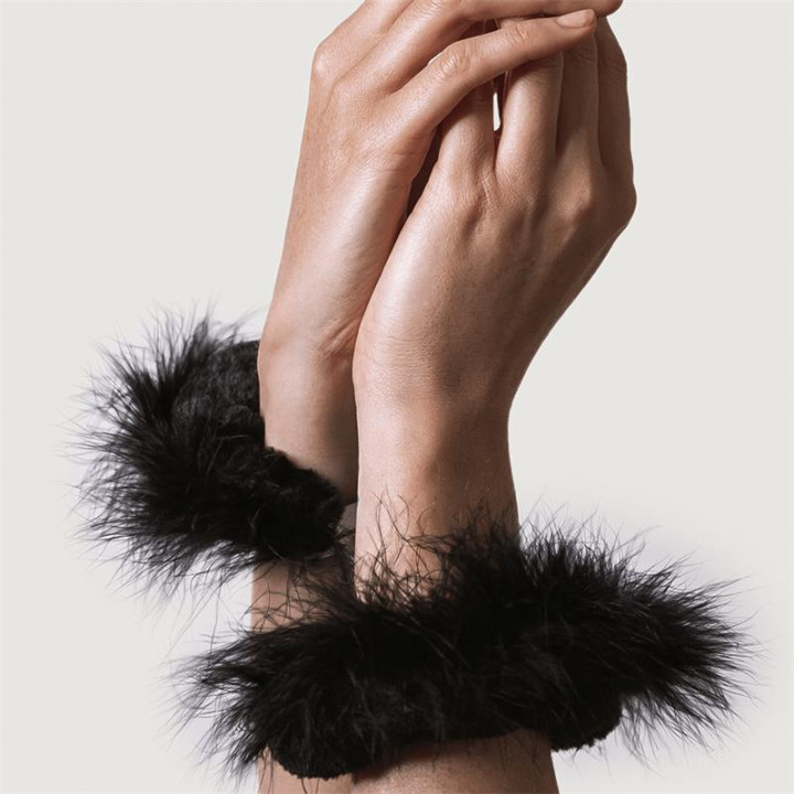 Esposas Metal y Plumas Negro de Adrien Lastic | VibraZon