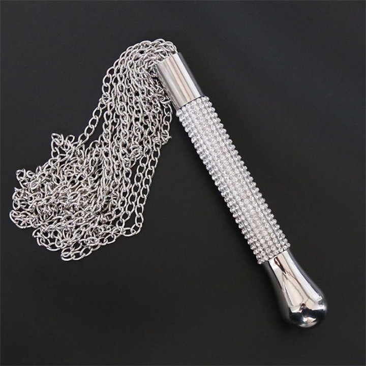 Flogger de Cadenas con Mango con Brillantes de Latetobed Bdsm Line | VibraZon