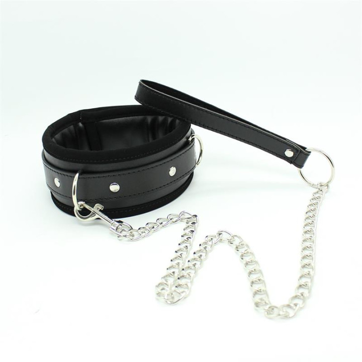 Collar con Correa de Metal e Interior Acolchado Negro de Latetobed Bdsm Line | VibraZon