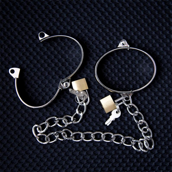 Esposas de Metal Hombre 7 cm de Latetobed Bdsm Line | VibraZon