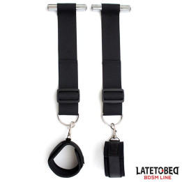 Restricciones para Puerta con Esposas Adjustables y Desmontables de Latetobed Bdsm Line | VibraZon