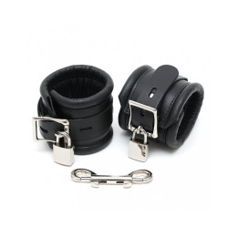 Esposas de Pies Cuero Negro con Candado 7cm de Bondage Play | VibraZon