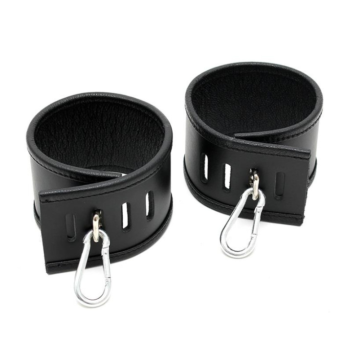 Esposas de Cuero Ajustables de Bondage Play | VibraZon