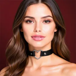 Collar con Corazón Tipo Choker Cuero Vegano Talla Única de Cinderella