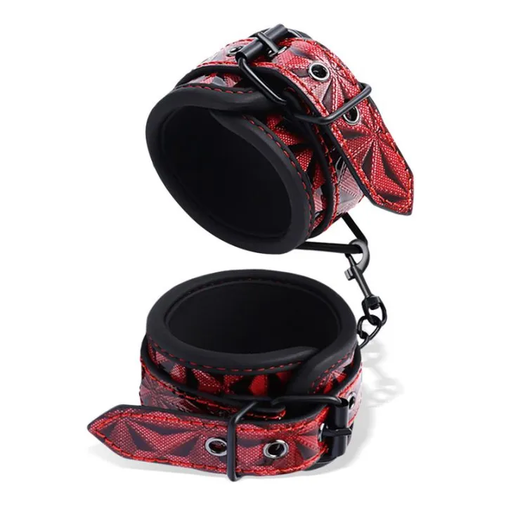 Esposas de Muñeca Acolchadas Ajustable Diamond Cuero Vegano de Diamond Line