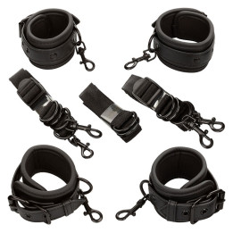 CALEXOTICS - NOCTURNAL RESTRICCIONES DE CAMA CUERO AJUSTABLE NEGRO | VibraZon