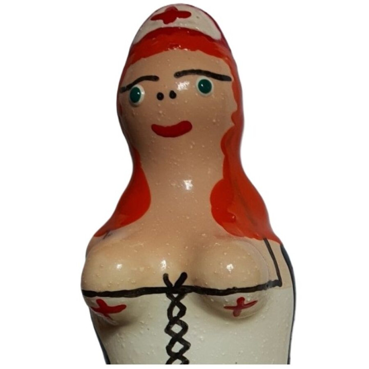 CONDOMERIE - PRESERVATIVO DECORATIVO PINTADO A MANO ENFERMERA PELIRROJA | VibraZon