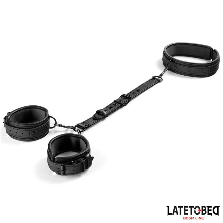 Restricciones con Collar con Correa y Esposas de Latetobed Bdsm Line | VibraZon