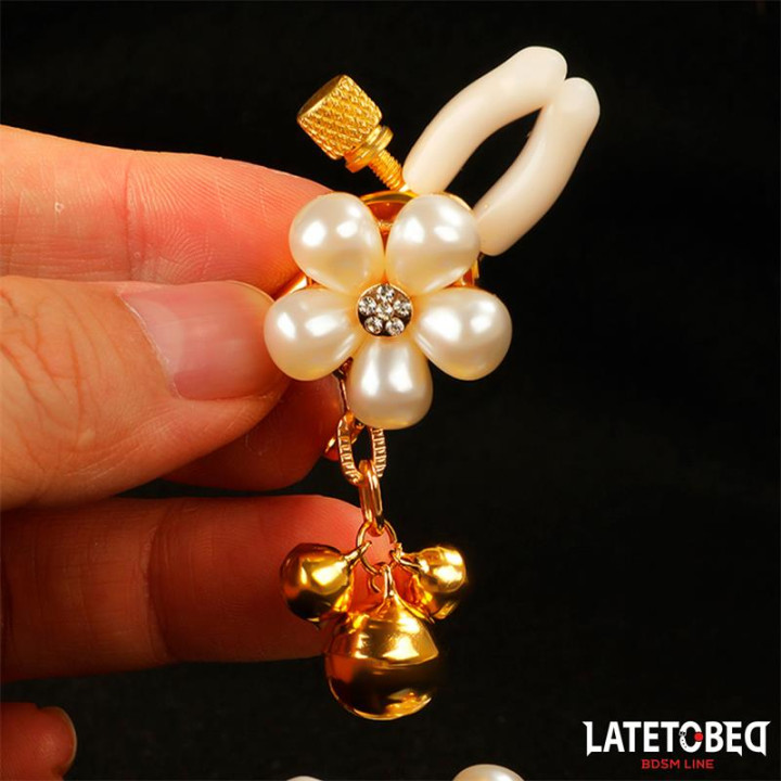 Pinzas para Pezones con Flor de Perlas de Latetobed Bdsm Line | VibraZon