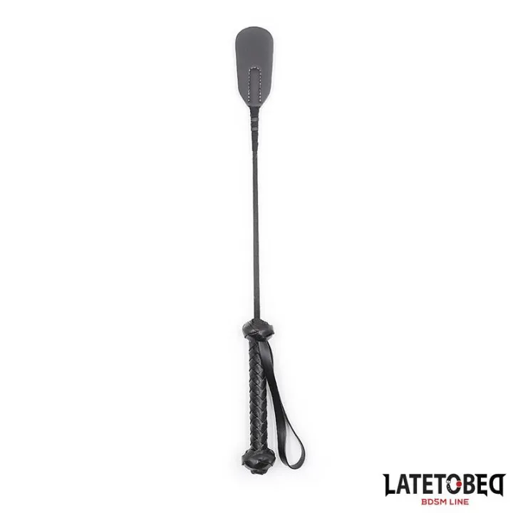 Fusta con Mango Trenzado 44.5cm Negro de Latetobed Bdsm Line