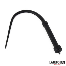 Látigo de Silicona Negro 63.5cm de Latetobed Bdsm Line | VibraZon