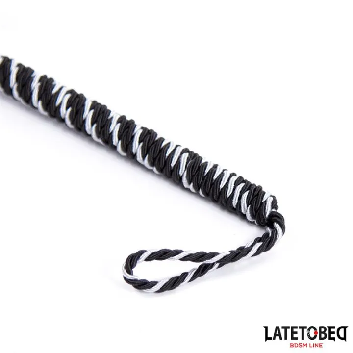 Plumero con Lazo Gris y Negro 25cm de Latetobed Bdsm Line