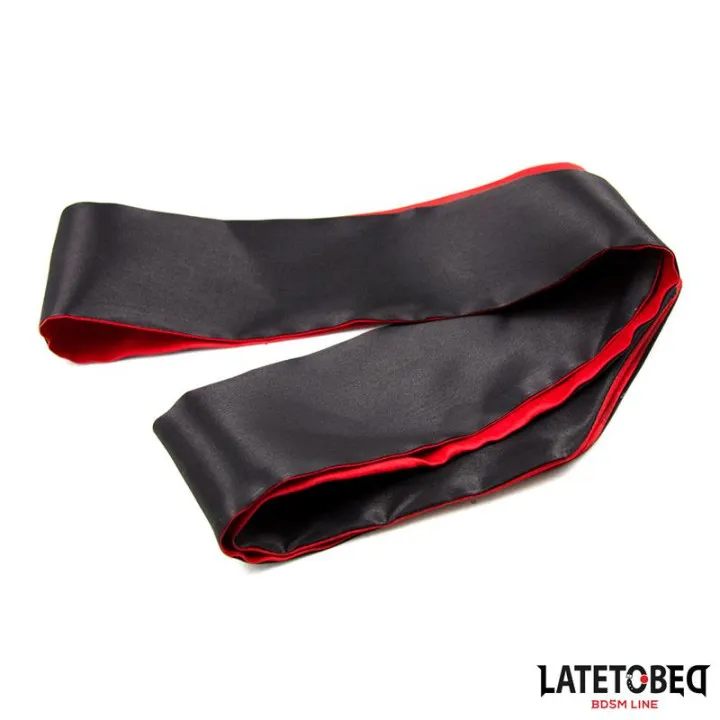 Antifaz de Satén Rojo y Negro de Latetobed Bdsm Line
