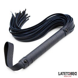 Flogger Azul Oscuro 43.5cm de Latetobed Bdsm Line | VibraZon